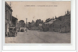 DOM LE MENIL - La Grande Rue Prise De La Mairie - Très Bon état - Autres & Non Classés