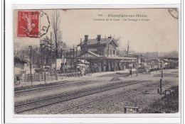 CHAMPIGNY-sur-MARNE : Intérieur De La Gare, Le Passage A Niveau - Tres Bon Etat - Champigny Sur Marne