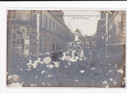 CHARTRES : La Cavalcade Paris-Chartres, 1er Avril 1906, Char Du Commerce - Très Bon état - Chartres