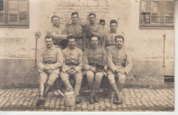 CARTE PHOTO - Groupe De Militaires - Caserne Denfert Rochereau - Saint Maixent L'Ecole