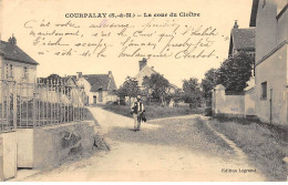 COURPALAY - La Cour Du Cloître - Très Bon état - Sonstige & Ohne Zuordnung