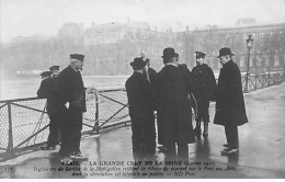 PARIS - La Grande Crue De La Seine - Ingénieurs Du Service De La Navigation - Janvier 1910 - Très Bon état - Arrondissement: 06