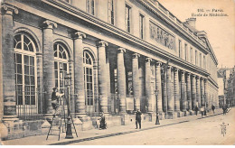 PARIS - Ecole De Médecine - Très Bon état - District 05