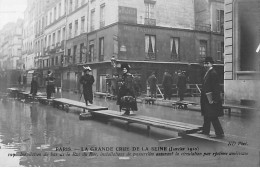 PARIS - La Grande Crue De La Seine 1910 - Inondation Du Bas De La Rue Du Bac - Très Bon état - Distrito: 07