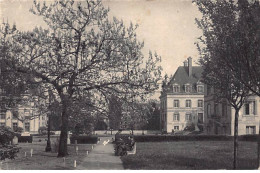 PARIS - L'Allée Rockefeller En Bordure De La Maison Internationale - Très Bon état - District 14