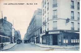 92  LEVALLOIS PERRET   Rue Gide,  Hôtel Tabac Dellus, - Levallois Perret