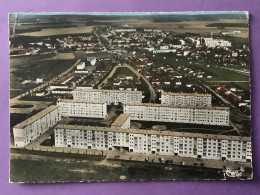 78    CPSM   TRAPPES  La Boissière     Immeubles….     Joli Plan     Bon état (pli En Angle) - Trappes