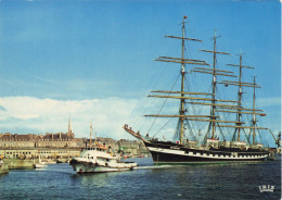 St Malo * Le Bateau Voilier 4 Mâts Le KRUZENSHTERN Navire écolé Soviétique Goëlette * Le Kruzenshtern - Saint Malo