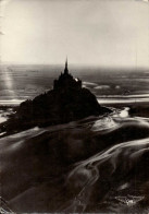 50 , Cpsm  MONT SAINT MICHEL , 13 , Le Mont Au Crépuscule (13928) - Le Mont Saint Michel