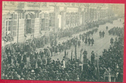 C.P. Bruxelles = 22.11.1918  :  Entrée  Du Roi Et Des Troupes  Ailliées  :  Les  Sociétés  Gagnant Leurs Emplacements - Bruxelles-ville