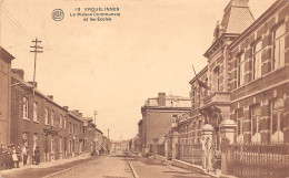 ERQUELINNES (Hainaut) La Maison Communale Et Les écoles - Erquelinnes