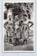 Cameroun - YOKO - Les Trois Grâces - Types De Femmes - Ed. Maison Jean Bernard 82 - Kamerun