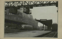 Rame Automotrice En Gare De Valenciennes - Photo Contrecollée Sur Verso Carte Postale - Eisenbahnen