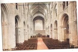 F48. Vintage Postcard. The Nave, Christchurch  Priory. Dorset. - Andere