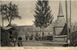 Moucheaux - L Eglise - Autres & Non Classés