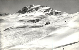 11750892 Parsenn Skigebiet Mit Parsennhuette Schwarzhorn Skilift Parsenn - Andere & Zonder Classificatie
