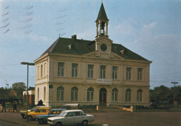 BRUAY SUR ESCAUT --1986--L'Hotel De Ville  ( Voitures).....timbre ....cachet - Bruay Sur Escaut