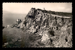 83 - ILE DE PORQUEROLLES - LE PHARE - Porquerolles