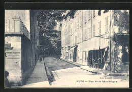 CPA Aups, Rue De La Republique  - Aups