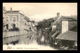 77 - NEMOURS - VUE SUR LES PETITS FOSSES - Nemours