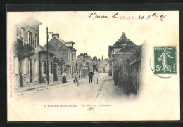 CPA St.Pierre-les-Elbeuf, La Rue De Louviers  - Elbeuf