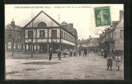 CPA Crèvecoeur-le-Grand, L`Hôtel De Ville Et La Rue Gambetta  - Other & Unclassified