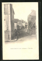 CPA Saint-Maurice-sur-Aveyron, Une Rue, Strasseneck  - Other & Unclassified