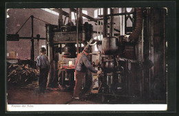 AK Fabrikarbeiter Beim Pressen Der Nabe  - Industrial