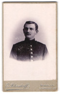 Fotografie E. Petersdorff, Berlin-NW, Portrait Soldat In Uniform  - Anonieme Personen