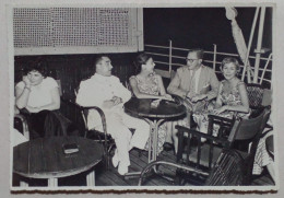 Photographie - Dîner Sur Le Pont D'un Navire. - Bateaux