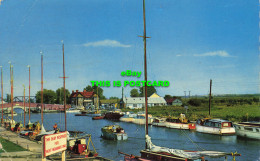 R602639 Norfolk Broads. River Thurne At Potter Heigham. Vita Nova. Coastal Cards - Wereld