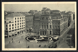 AK Bratislava, Theater Mit Brunnen Und Strassenbahn  - Tram