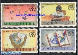 Mauritius 1990 Anti Illiteracy 4v, Mint NH, Science - Education - Art - Books - Mauricio (1968-...)