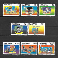 Disney Set Tanzania 1994 Mickey Mouse As An Actor In Hollywood Film Scenes MNH - Disney