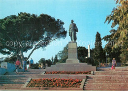 73589793 Jalta Yalta Krim Crimea Maxim Gorki Denkmal  - Oekraïne