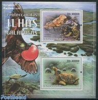 Sao Tome/Principe 2011 Animals Of The Galapagos Islands 2v M/s, Mint NH, Nature - Animals (others & Mixed) - Reptiles .. - Sao Tome En Principe