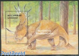 Mozambique 2002 Styracosaurus S/s, Mint NH, Nature - Prehistoric Animals - Prehistóricos