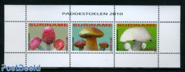 Suriname, Republic 2010 Mushrooms S/s, Mint NH, Nature - Mushrooms - Mushrooms