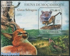 Mozambique 2011 Leopard S/s, Mint NH, Nature - Animals (others & Mixed) - Cat Family - Mozambique