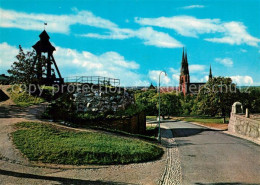 73588895 Uppsala Domkyrkan Och Gunillaklockan Domkirche Und Der Gunilla Glockent - Zweden