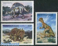 Guinea, Republic 1999 Preh. Animals 3v, Mint NH, Nature - Prehistoric Animals - Prehistóricos