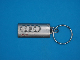 Porte-clé Métal - Audi MGC Motors à Beaune (21) - Www.mgcmotors.com - Automobile Voiture Concessionnaire Garage - Key-rings