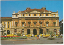 Milano: 4x FIAT TIPO TAXI'S, SCOOTER - Piazza Della Scala -  (Italia) - Turismo