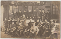 Biribi - Etablissements Pénitentiaires -Militaires - Carte Photo ; Trompette, Guitare    (G.2595) - Gefängnis & Insassen