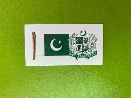 Flags And Emblems Of The World Chromo - Pakistan - Sonstige & Ohne Zuordnung