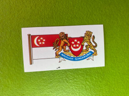 Flags And Emblems Of The World Chromo - Singapore - Sonstige & Ohne Zuordnung