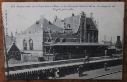 ANTWERPEN / ANVERS - DEPLACEMENT DE LA GARE ANVERS DAM - LE BATIMENT ELEVE A 1.60m DU NIVEAU DU SOL - FACADE PRINCIPALE - Antwerpen