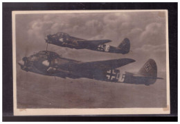 Dt- Reich (024141) Propaganda AK Junkers Ju 88 Horizontal- Und Sturzbomber Im Einsatz, Blanco SST Tag Der Briefmarke - Materiale