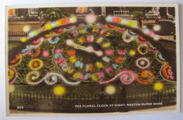 ROYAUME-UNI - ANGLETERRE - SOMERSET - WESTON-SUPER-MARE - The Floral Clock At Night - Weston-Super-Mare