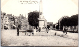 76 SAINT ROMAIN DE COLBOSC - Le Monument Patriotique Et Place - Saint Romain De Colbosc